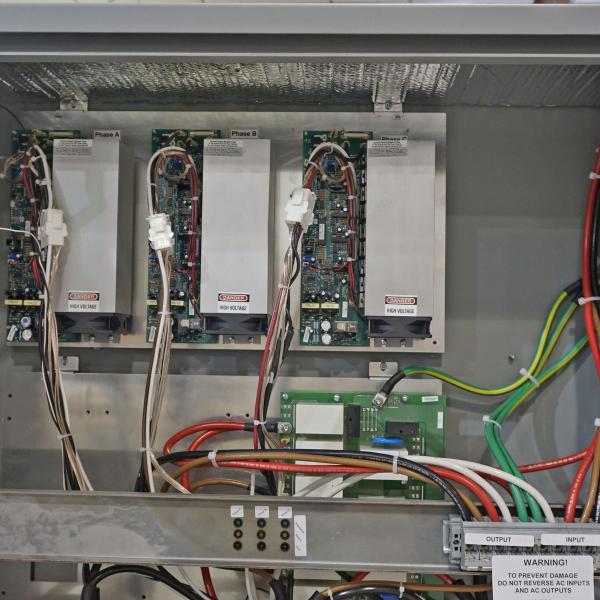 VRX-50000-0339 230/400 V wye precision outdoor automatic voltage regulator