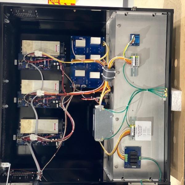 VRX-10k-0460 SR2 460 V wye precision outdoor automatic voltage regulator